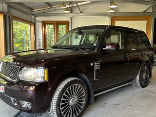 2011 Land Rover Range Rover Supercharged III Рестайлинг 2, пурпурный, 3800000 рублей, вид 2