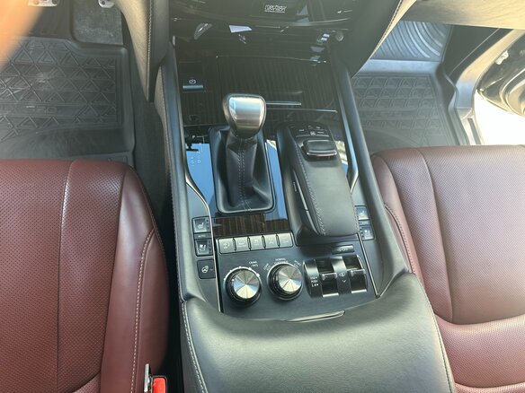 2019 Lexus LX 570 III Рестайлинг 2, чёрный, 7950000 рублей - вид 16