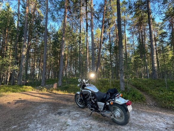 2001 Yamaha V-Max 1200, серебристый, 500000 рублей - вид 3
