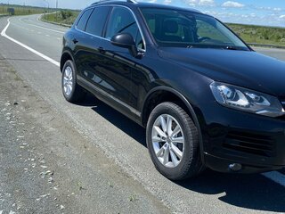 2014 Volkswagen Touareg II, чёрный, 1980000 рублей, вид 1