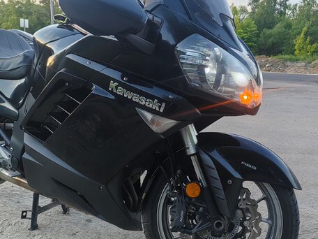 2010 Kawasaki GTR 1400 (Concours 14), чёрный, 450000 рублей, вид 4