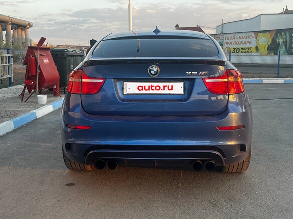 2010 BMW X6 M I (E71), синий, 2500000 рублей - вид 2