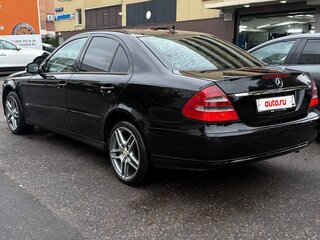 2007 Mercedes-Benz E-Класс 200 III (W211, S211) Рестайлинг, чёрный, 700000 рублей, вид 2