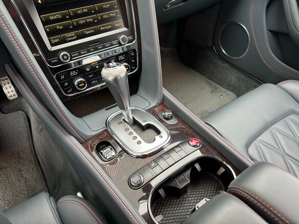 2015 Bentley Continental GT II, красный - вид 25