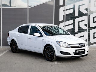 2014 Opel Astra H Рестайлинг, белый, 600000 рублей, вид 1