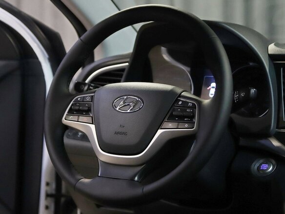 2018 Hyundai Elantra VI (AD), белый, 1149000 рублей - вид 8