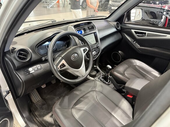 2016 Lifan X60 I Рестайлинг 2, серебристый - вид 6