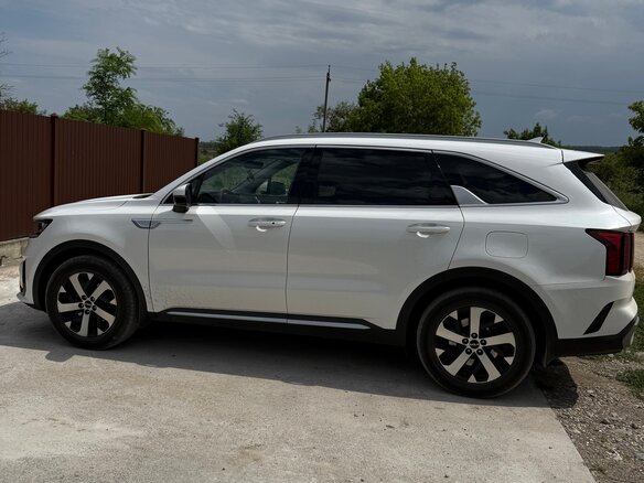 2023 Kia Sorento IV, белый, 4950000 рублей - вид 4