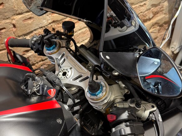 2022 Ducati Panigale V4, чёрный, 4100000 рублей - вид 12