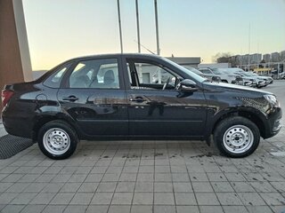 2026 Lada (ВАЗ) Granta I Рестайлинг, чёрный, 1101000 рублей, вид 4