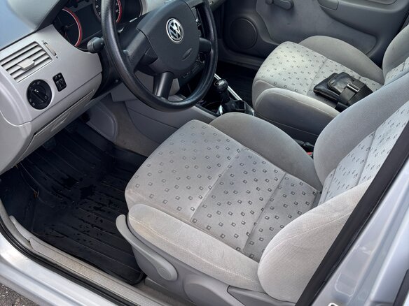 2004 Volkswagen Pointer, серебристый - вид 11
