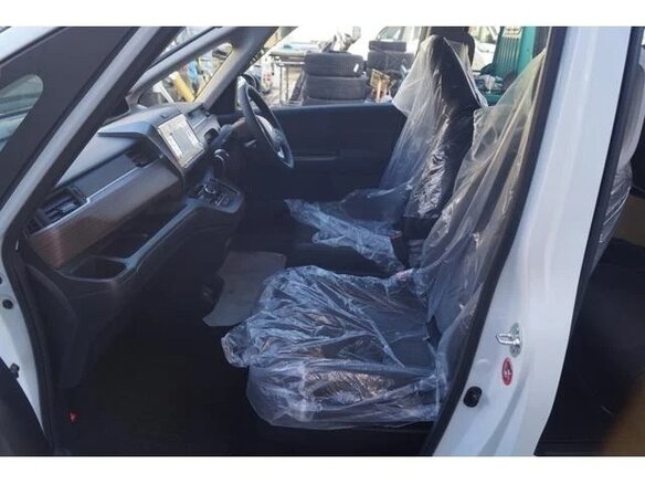 2023 Honda Freed II Рестайлинг, белый, 1469700 рублей - вид 11