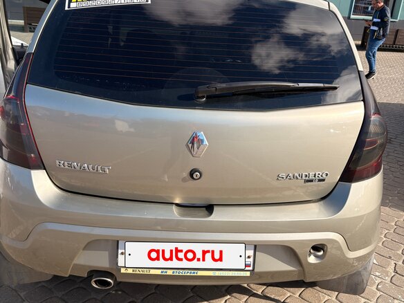 2010 Renault Sandero I, бежевый, 350000 рублей - вид 2