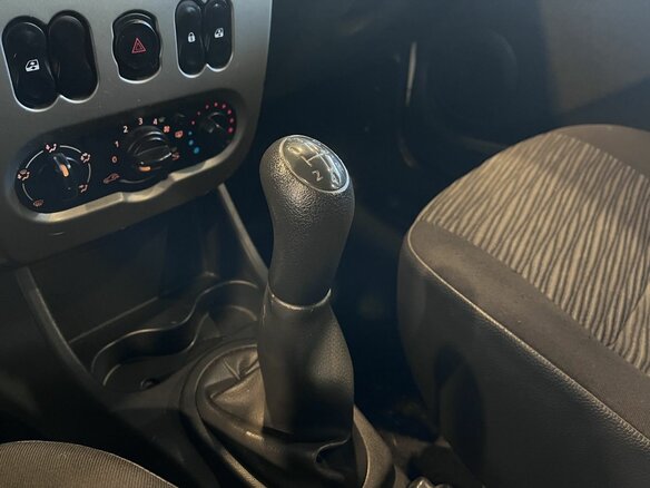 2013 Renault Sandero I, белый, 434000 рублей - вид 27