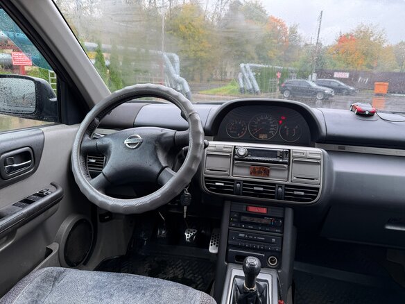 2002 Nissan X-Trail I, чёрный, 370000 рублей - вид 9