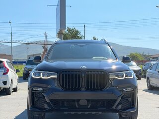 2022 BMW X7 40i I (G07), синий, 8200000 рублей, вид 2