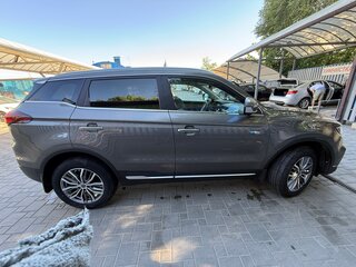 2024 Geely Atlas Pro, серый, 2300000 рублей, вид 4