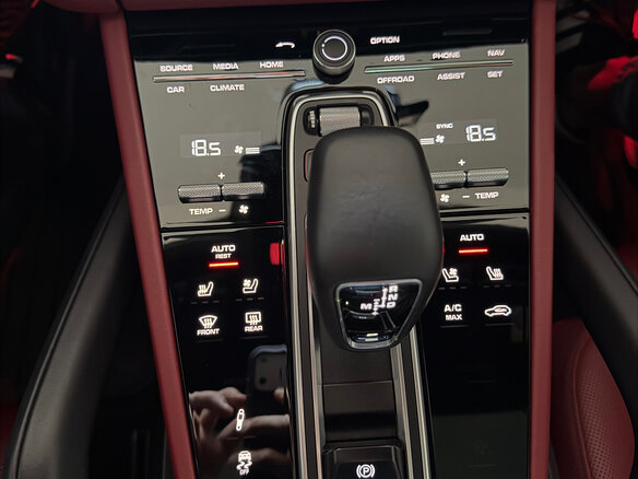 2021 Porsche Cayenne III, чёрный, 10990000 рублей - вид 9