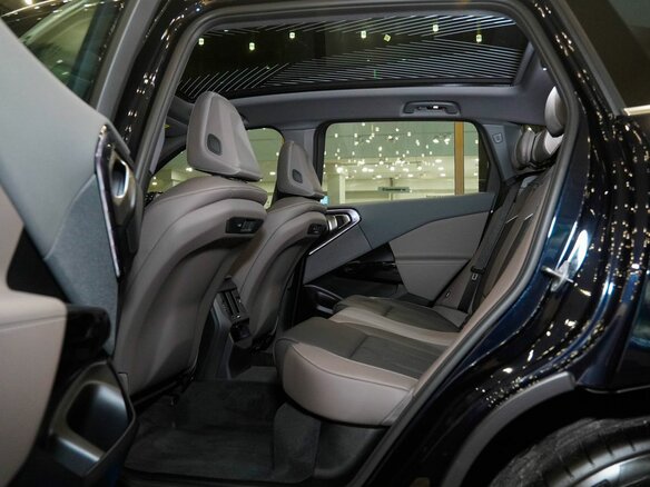 2025 BMW X3 Long 30L xDrive IV (G45/G48), чёрный, 7170000 рублей - вид 13