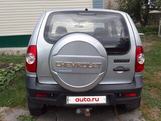 2012 Chevrolet Niva I Рестайлинг, серебристый, 390000 рублей, вид 4