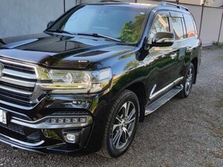 2020 Toyota Land Cruiser 200 Series Рестайлинг 2, чёрный, 8700000 рублей, вид 2