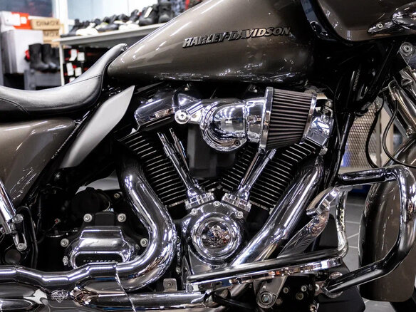 2018 Harley-Davidson Road Glide, серый, 1590000 рублей - вид 7
