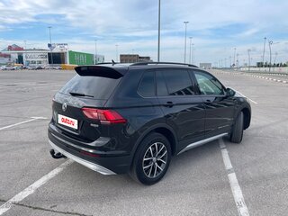 2019 Volkswagen Tiguan II, чёрный, 2330000 рублей, вид 3