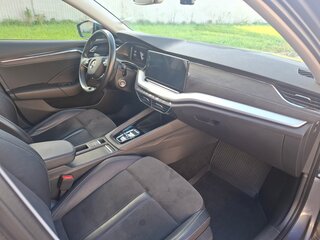 2020 Skoda Octavia IV (A8), серый, 2800000 рублей, вид 5