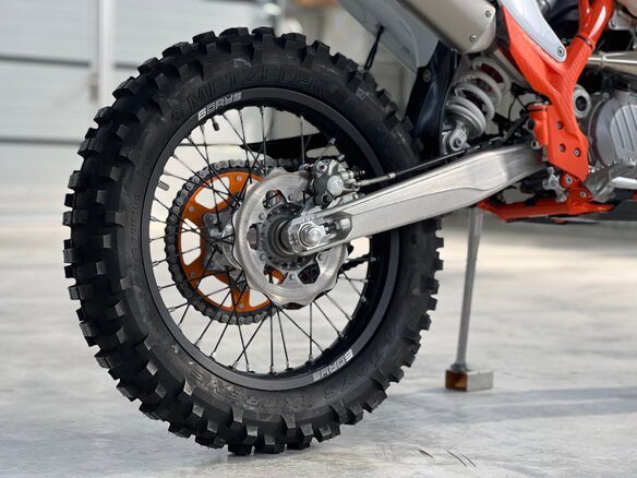 2021 KTM 250 EXC, белый - вид 15