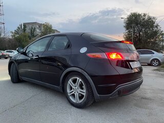 2006 Honda Civic VIII, чёрный, 600000 рублей, вид 3