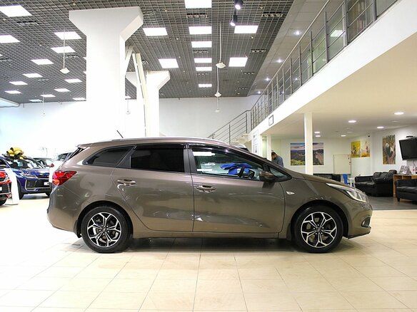 2013 Kia Ceed II, коричневый, 890000 рублей - вид 6