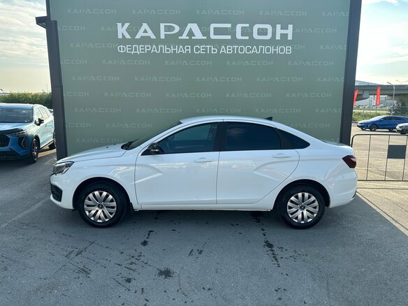2024 Lada (ВАЗ) Vesta I Рестайлинг (NG), белый - вид 2