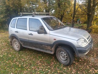 2005 Chevrolet Niva I, серый, 247000 рублей, вид 2