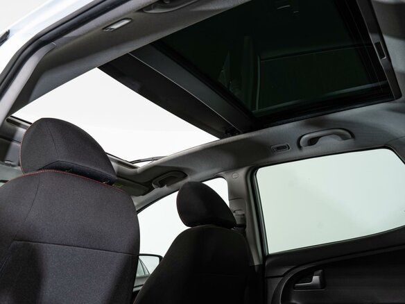 2014 Kia Venga I Рестайлинг, белый, 1220000 рублей - вид 12