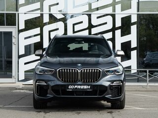 2019 BMW X5 M50d IV (G05/G18), серый, 5935000 рублей, вид 3
