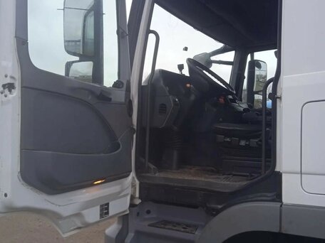 2015 Mercedes-Benz Actros, белый, 2300000 рублей, вид 2