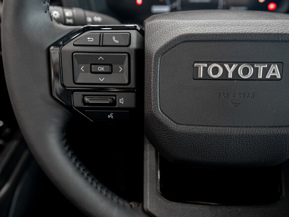 2025 Toyota Land Cruiser Prado 250 Series, белый - вид 24