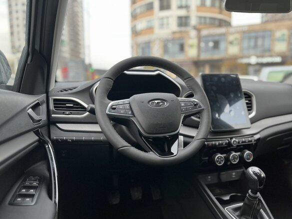2026 Lada (ВАЗ) Vesta I Рестайлинг (NG), серебристый, 2035000 рублей - вид 10