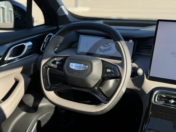 2026 Geely Atlas II, синий, 3250000 рублей - вид 20