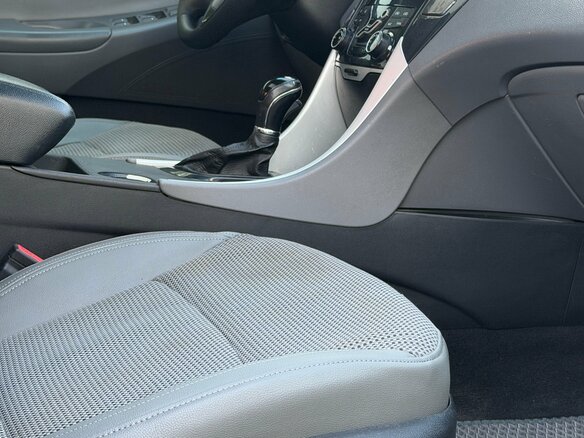 2011 Hyundai Sonata VI (YF), синий, 1110000 рублей - вид 16