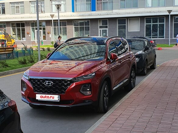 2019 Hyundai Santa Fe IV, оранжевый, 3406000 рублей - вид 2