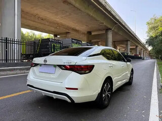 2022 Nissan Sylphy IV (B18), белый, 1430000 рублей, вид 3