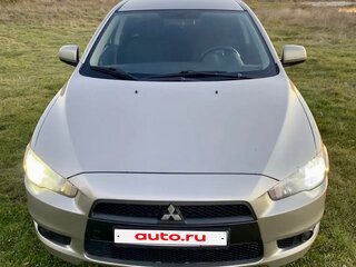 2010 Mitsubishi Lancer X, бежевый, 750000 рублей, вид 2