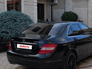 2007 Mercedes-Benz C-Класс 200 III (W204), чёрный, 930000 рублей, вид 3