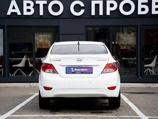 2012 Hyundai Solaris I, белый, 890000 рублей, вид 5