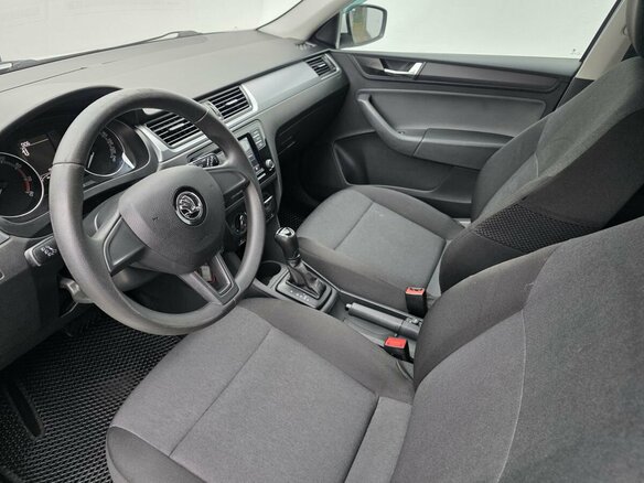 2019 Skoda Rapid I Рестайлинг, белый, 1120000 рублей - вид 8