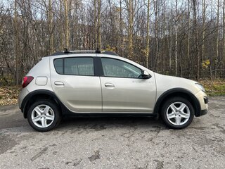 2017 Renault Sandero Stepway II, бежевый, 855000 рублей, вид 1