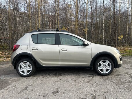 2017 Renault Sandero Stepway II, бежевый, 855000 рублей, вид 1