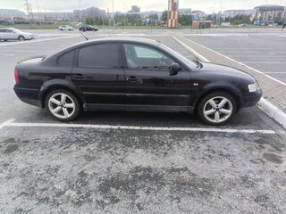 1998 Volkswagen Passat B5, чёрный, 400000 рублей, вид 3