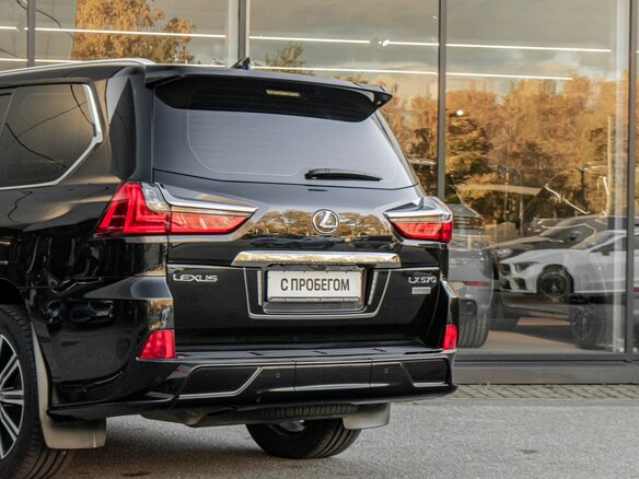 2019 Lexus LX 570 III Рестайлинг 2, чёрный, 6500000 рублей - вид 8